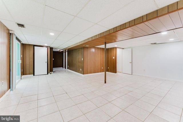 5683 RAVENEL LN, Springfield, VA 22151