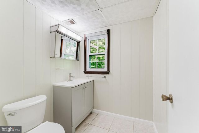 5683 RAVENEL LN, Springfield, VA 22151