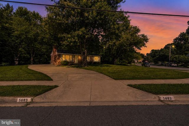 5683 RAVENEL LN, Springfield, VA 22151