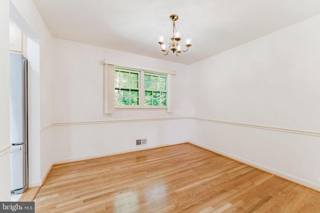 5683 RAVENEL LN, Springfield, VA 22151