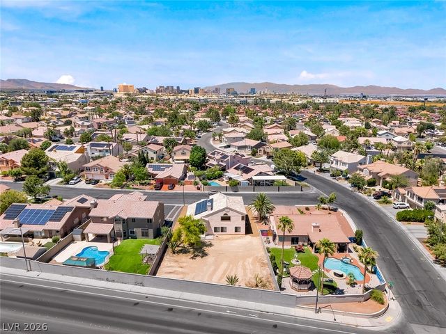 757 Canyon Crest Drive, Las Vegas, NV 89123