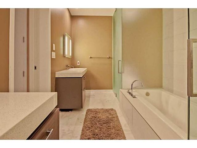 45 Ivan Allen Jr. NW Boulevard 2406, Atlanta, GA 30308