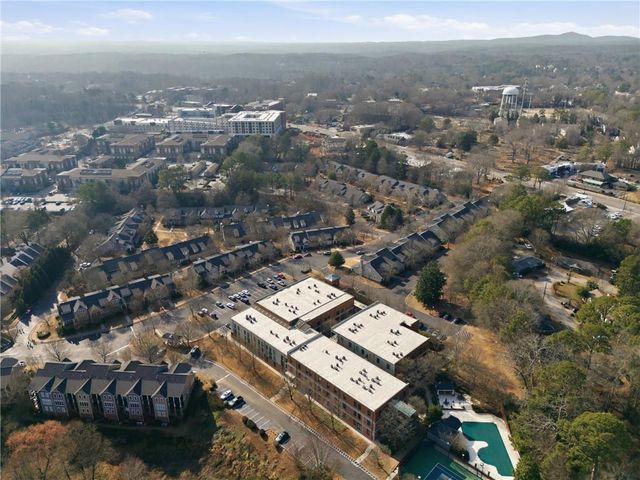 1605 Liberty Lane, Roswell, GA 30075