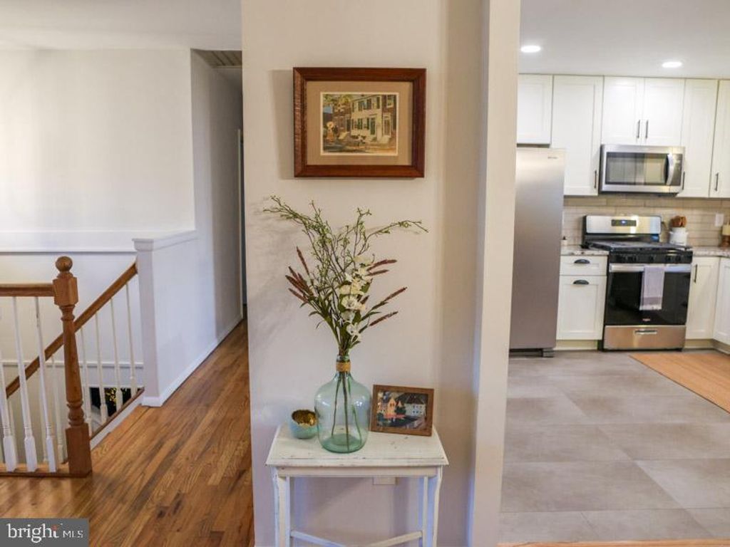 6 EDGEHILL RD, GIBBSBORO, NJ 08026 — photo 3