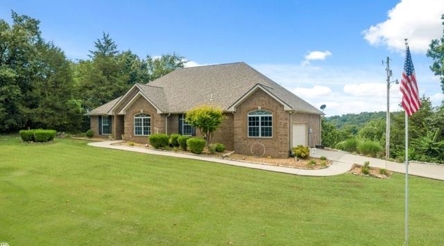 61 Bluff Rd, Hardy, AR 72542