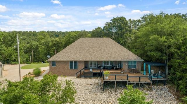 61 Bluff Rd, Hardy, AR 72542