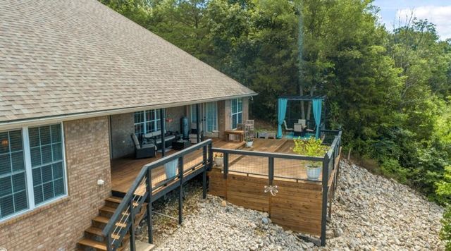61 Bluff Rd, Hardy, AR 72542