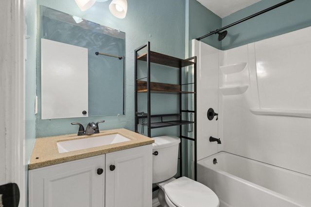 1223 Yowell Road, Whitesboro, TX 76273