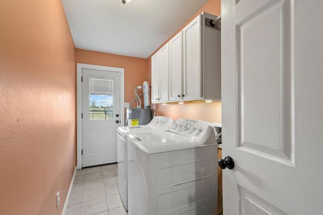 1223 Yowell Road, Whitesboro, TX 76273