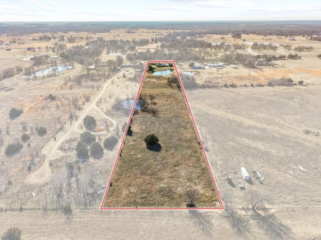 1223 Yowell Road, Whitesboro, TX 76273