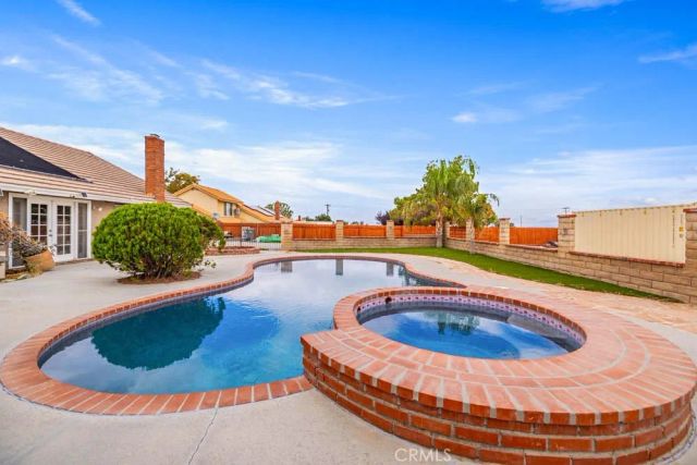 36324 43rd St E, Palmdale, CA 93552