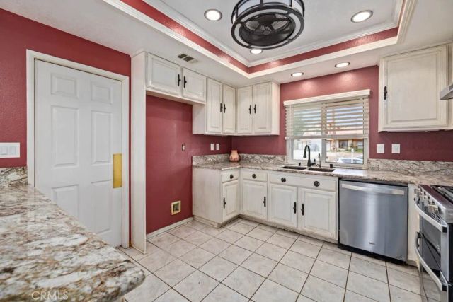 36324 43rd St E, Palmdale, CA 93552