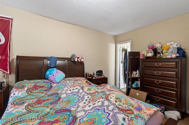2702 E Angela Circle, Gulfport, MS 39503