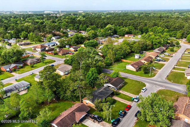 2702 E Angela Circle, Gulfport, MS 39503