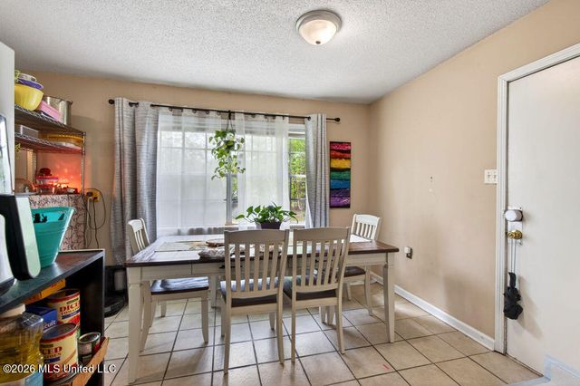 2702 E Angela Circle, Gulfport, MS 39503
