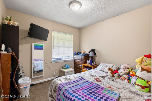 2702 E Angela Circle, Gulfport, MS 39503