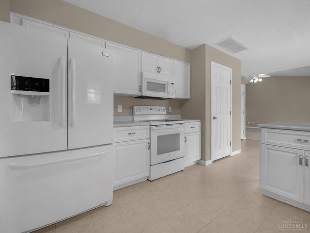 2048 Apple Knoll Lane, Monroe, OH 45044