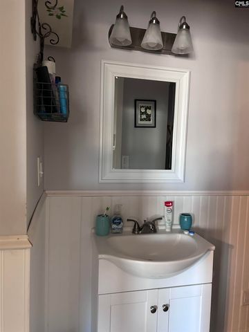 2631 Deloach, Newberry, SC 29108