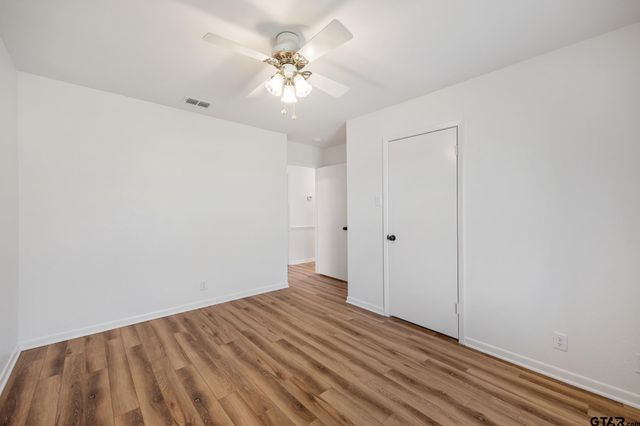 1302 Larkspur Lane, Tyler, TX 75703