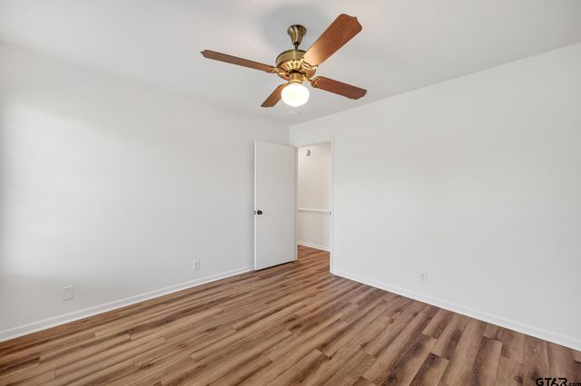 1302 Larkspur Lane, Tyler, TX 75703