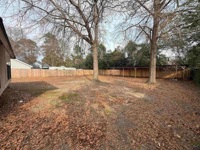 1418 Parkway Drive, Perry, GA 31069