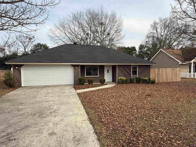1418 Parkway Drive, Perry, GA 31069