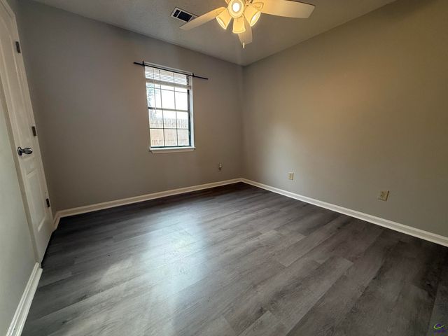 1418 Parkway Drive, Perry, GA 31069