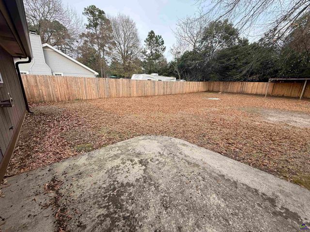 1418 Parkway Drive, Perry, GA 31069