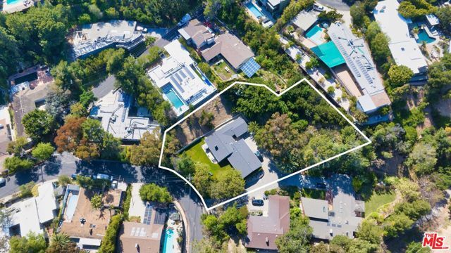 935 N Kenter Avenue, Los Angeles, CA 90049