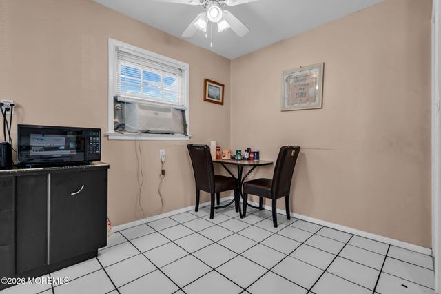 2 Castro Grove Drive, Toms River, NJ 08753