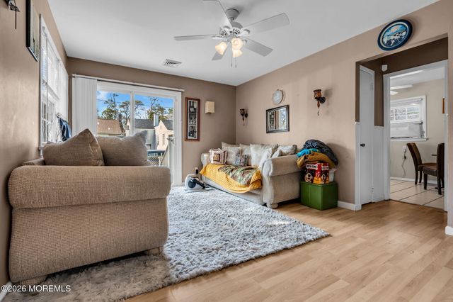 2 Castro Grove Drive, Toms River, NJ 08753