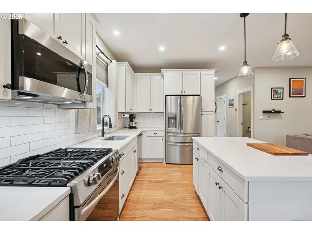 3010 Se 62ND Ave, Portland, OR 97206