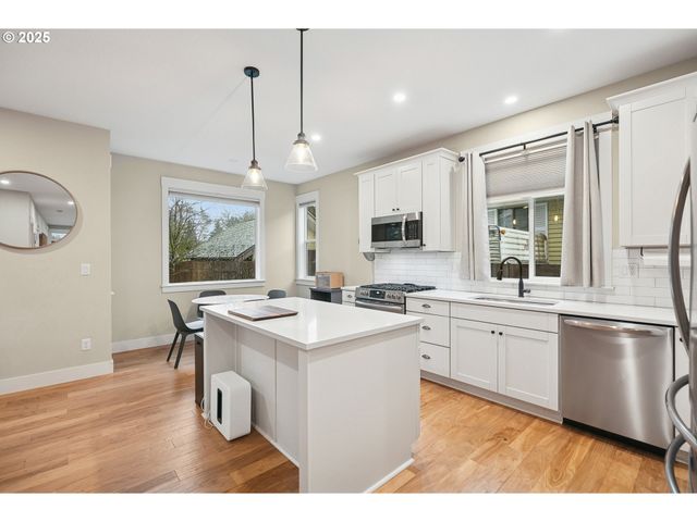 3010 Se 62ND Ave, Portland, OR 97206