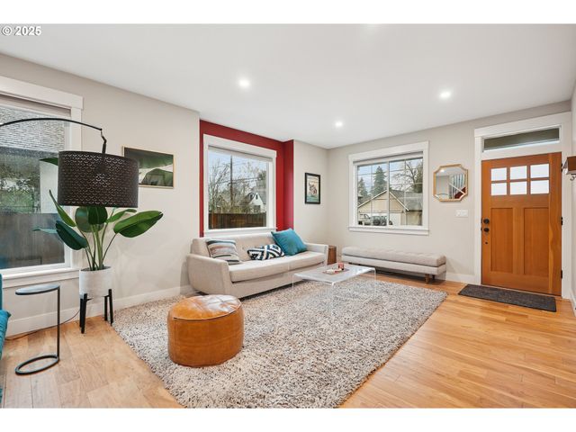 3010 Se 62ND Ave, Portland, OR 97206