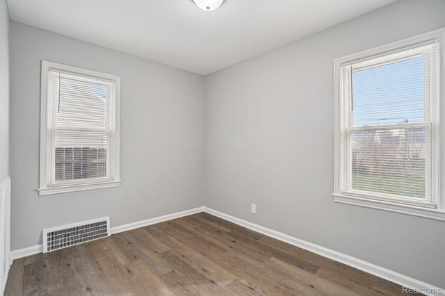 3963 S Hubbard Street, Wayne, MI 48184