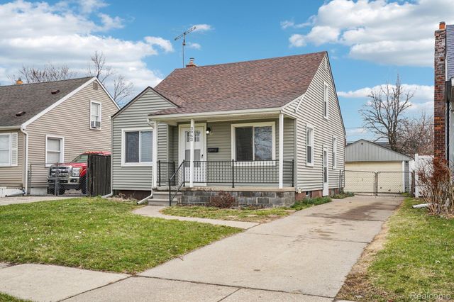 3963 S Hubbard Street, Wayne, MI 48184