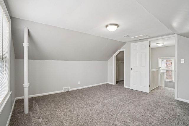 3963 S Hubbard Street, Wayne, MI 48184