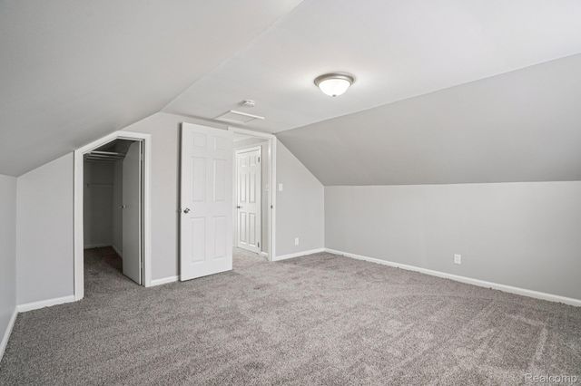 3963 S Hubbard Street, Wayne, MI 48184