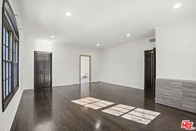 1036 El Medio Avenue, Pacific Palisades (los Angeles), CA 90272