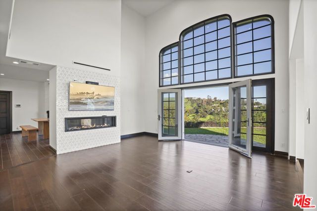 1036 El Medio Avenue, Pacific Palisades (los Angeles), CA 90272