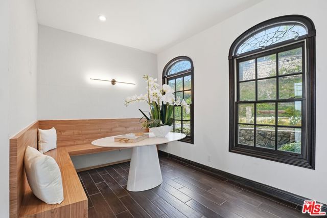 1036 El Medio Avenue, Pacific Palisades (los Angeles), CA 90272