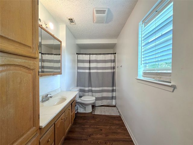 6676 Little Creek Drive, Quinlan, TX 75474