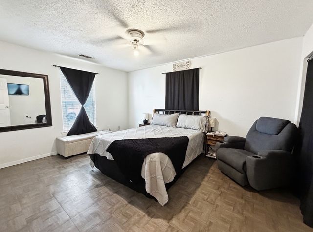 6676 Little Creek Drive, Quinlan, TX 75474