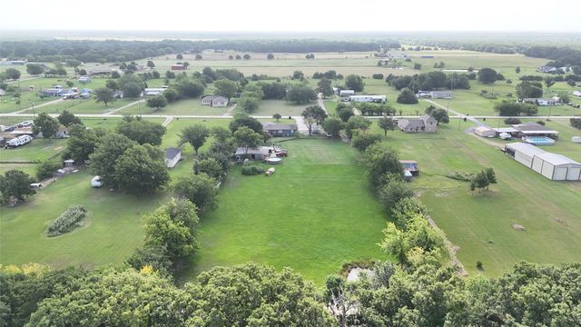 6676 Little Creek Drive, Quinlan, TX 75474