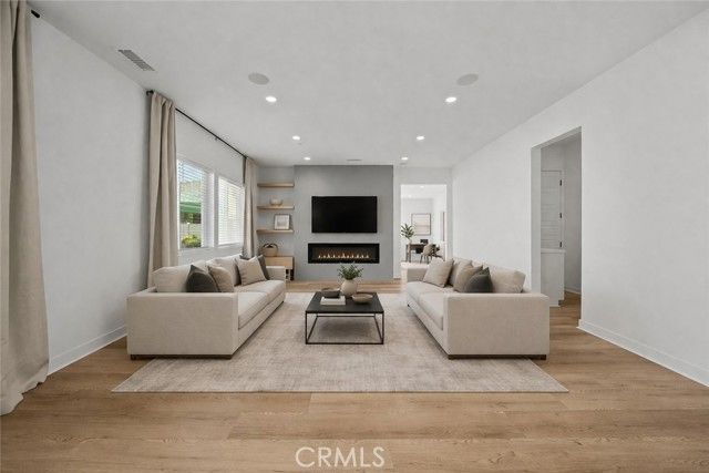 17715 Hillside, Canyon Country (santa Clarita), CA 91350