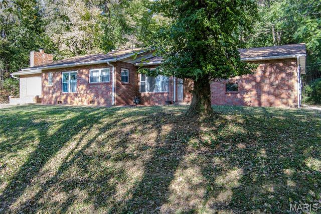 308 S Bluff Road, Collinsville, IL 62234