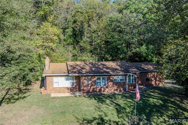 308 S Bluff Road, Collinsville, IL 62234