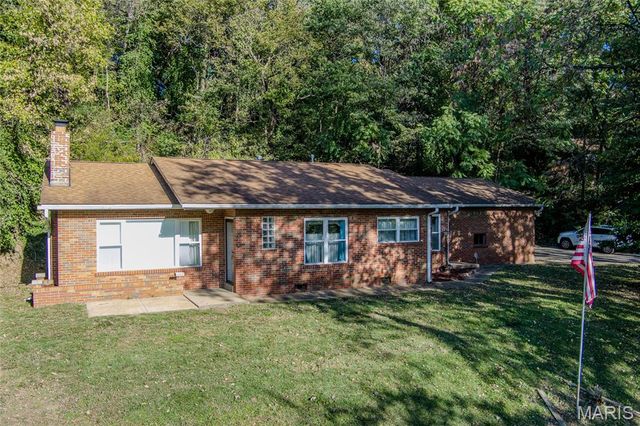 308 S Bluff Road, Collinsville, IL 62234