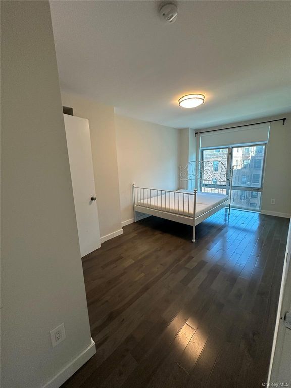 9745 63rd Drive 6C, Rego Park, NY 11374 — photo 2
