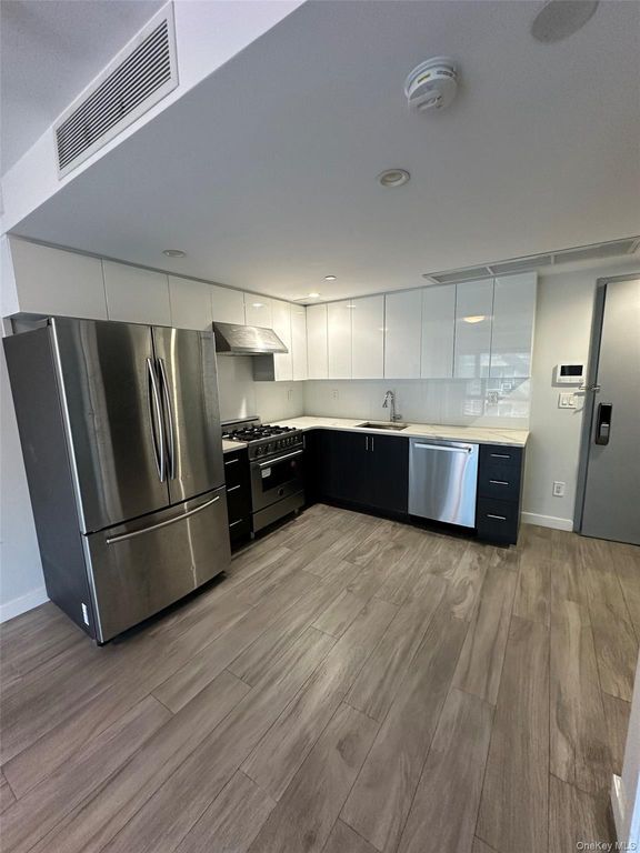 9745 63rd Drive 6C, Rego Park, NY 11374 — photo 5